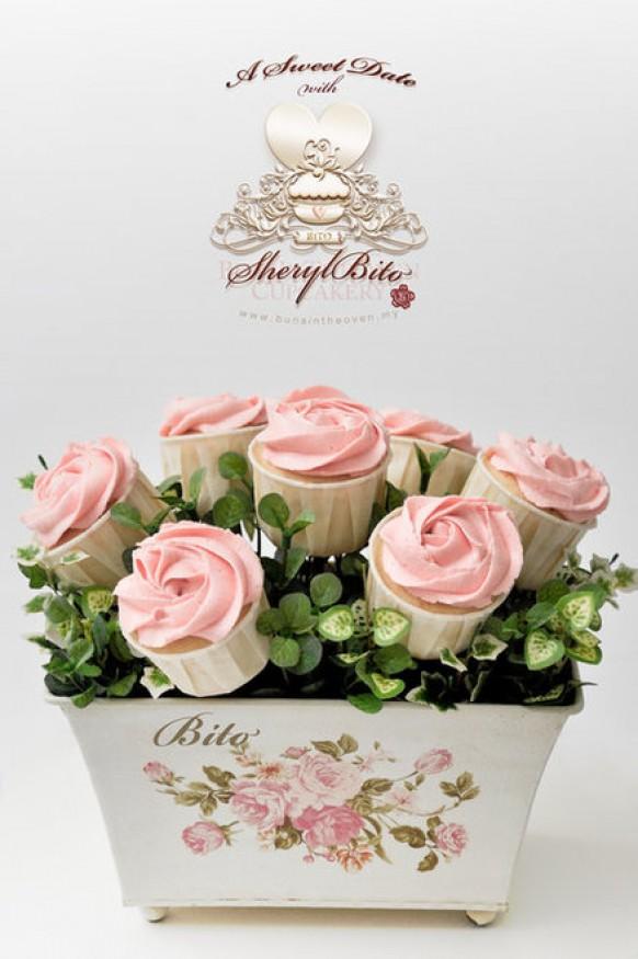 wedding photo - День Святого Валентина Подарок Идея ♥ Розовых Роз Букет Cupcake 