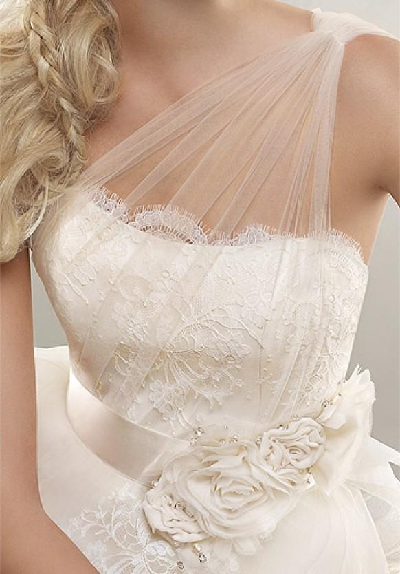 chic-special-design-wedding-dress-ozel-tasarim-2013-gelinlik-modelleri