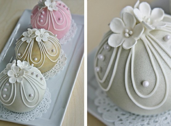 Wedding - Elegant Wedding Bauble Cakes by Cake Central 