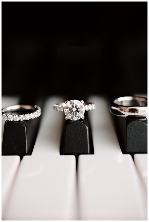 Wedding and engagement rings pictures