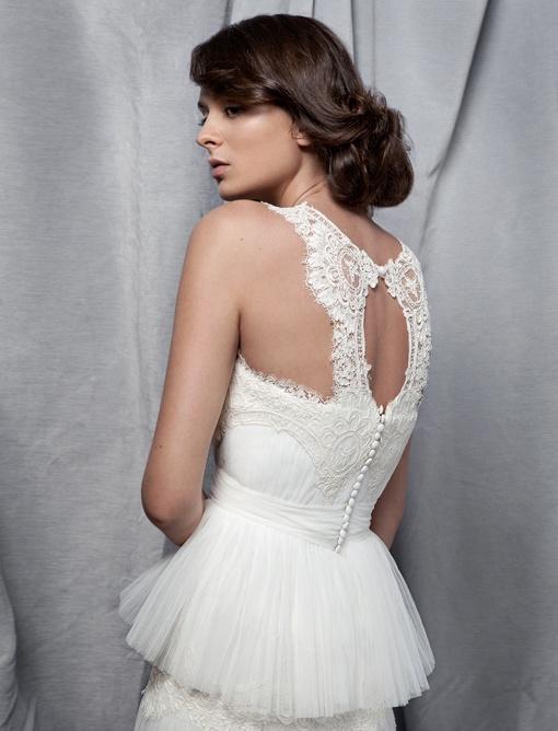 Hochzeit - Stunning Lace Open Back Wedding Dress ♥ Santos Costura Bridal 2013 Spring Collection