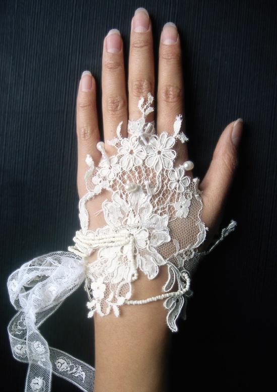 Wedding - Floral netted bridal gloves for wedding