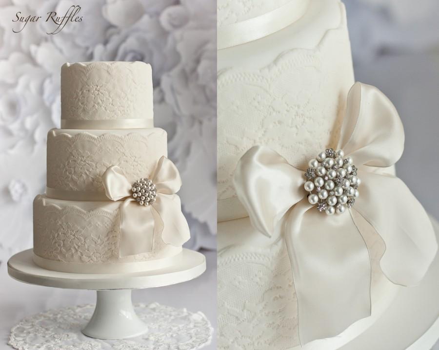 Wedding - Lace Sparkle Wedding Cake