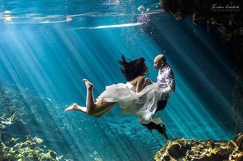 زفاف - NOO + تيم - سلة المهملات تحت الماء واللباس المصور - إيفان Luckie التصوير