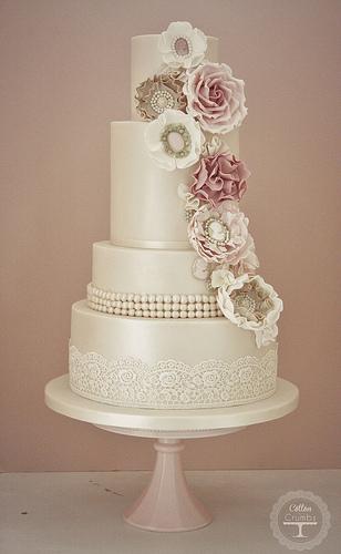 Wedding - Cameo Corsage Wedding Cake