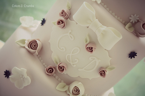 Свадьба - Инициалы Cake Крупным планом