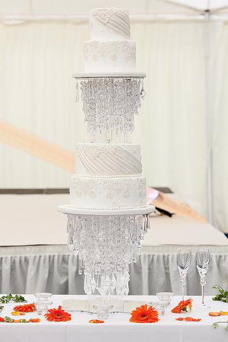 Свадьба - Люстра торт с кружевом и плетения кружева
