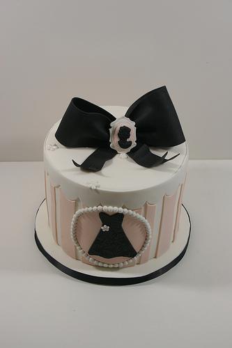 Wedding - Vintage Hat Box Style Cake