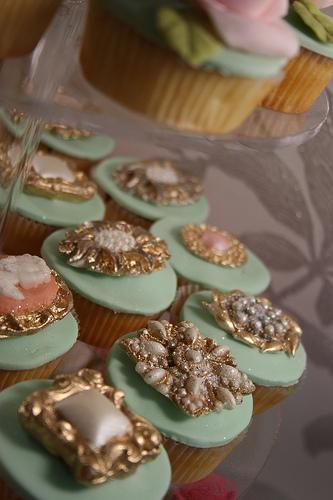 Hochzeit - Bling Cupcakes 1