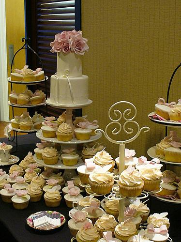 Wedding - Wedding Show Cupcakes Display