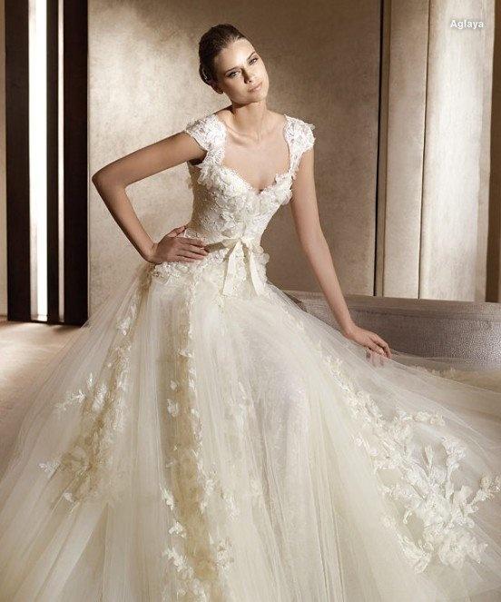Свадьба - Великолепное Кружевное Свадебное Платье Принцессы 