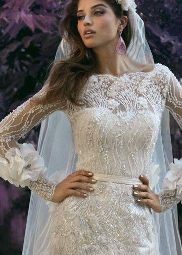 Wedding - Sophisticated white wedding gown by Jorge Manuel