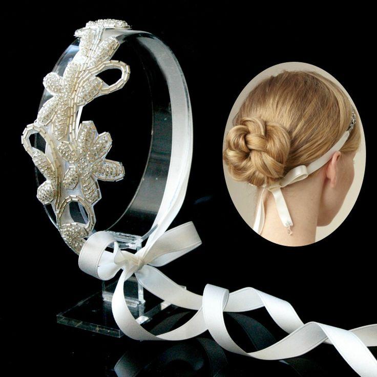 Mariage - Hollywood Celebrity mariage nuptiale blanche de perles cheveux Feuille Pétale bandeau