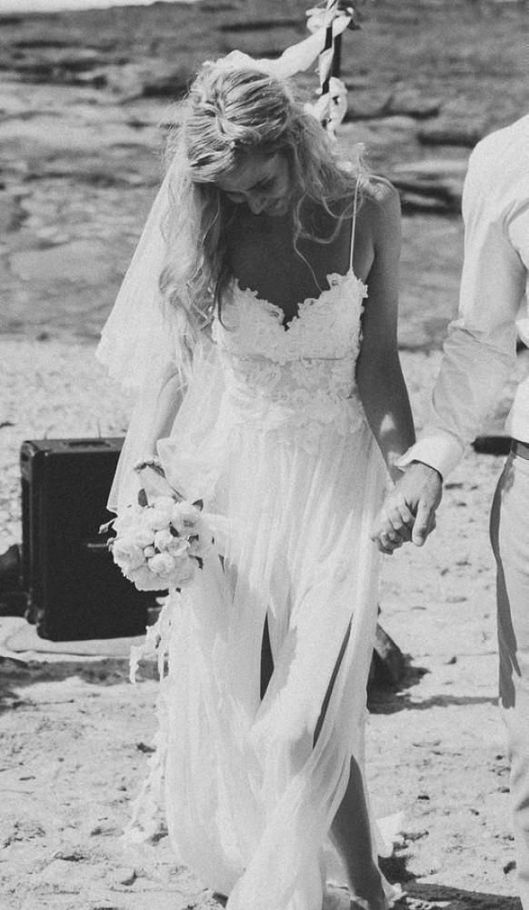 Hochzeit - 2014 Hochzeitskleider rückenfreie Spaghetti-Trägern Kundenspezifische Brautkleiderkleid Strand