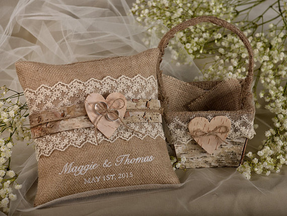 Свадьба - Flower Girl  Natural Birch Bark Basket &  Burlap Ring Bearer Pillow Set, Shabby Chic Burlap Rustic Basket , Embroidery Names - New