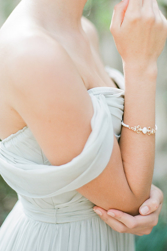 زفاف - Dainty  Pearl Bracelet with Cream Stone Bridal Wedding Jewellery - New