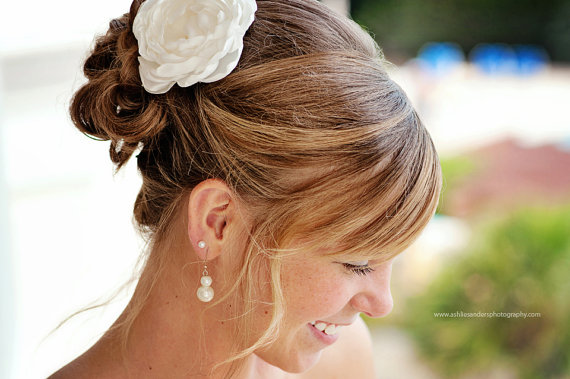 Свадьба - 25% off - Alissa ivory bridal wedding hair flowers, ivory bridal hair accessories, ivory hair flower - New