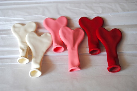 Свадьба - Heart Shaped Balloons/ Set of 6/ Valentines Day/ Red/ Pink/ White/ Mini Balloons/ Photo Prop - New