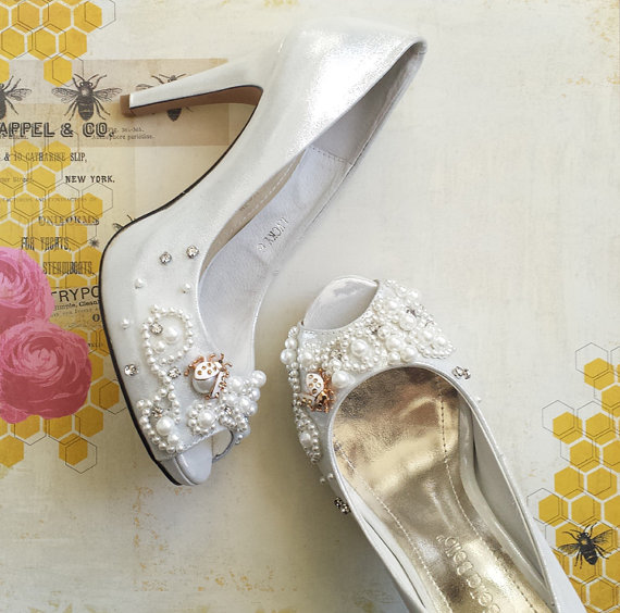Hochzeit - ON SALE! Wedding Shoes with Pearls