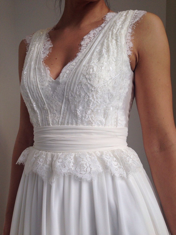 زفاف - Offer for March! Bohemian Wedding gown from Chiffon, French lace , Boho style dress, Romantic and Dreamy Wedding Dress - New