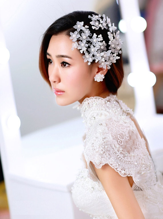 Свадьба - Exquisite Bridal Pearl & Acrylic Headdress with Earrings