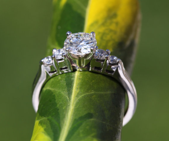 Mariage - 5 stone Diamond Engagement Ring - 14K White Gold - wedding- brides - engagement - Bp033 - New