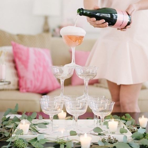 Hochzeit - Champagne Decor