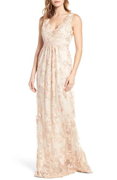 Hochzeit - Adrianna Papell Embroidered Tulle Gown