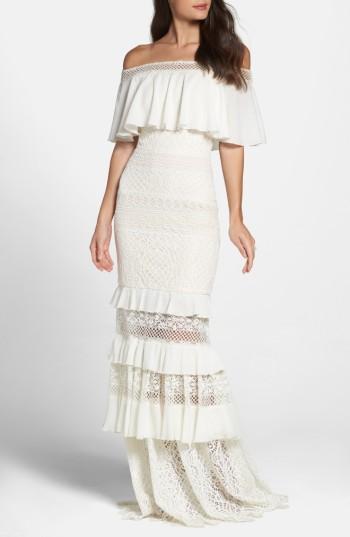 Hochzeit - Tadashi Shoji Off the Shoulder Crochet Gown 