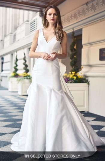 Hochzeit - BLISS Monique Lhuillier V-Neck Mikado & Tulle Gown 
