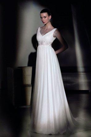 زفاف - White plated silk wedding dress