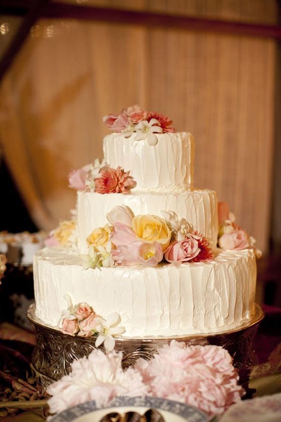 Hochzeit - Vintage Floral Wedding Cake