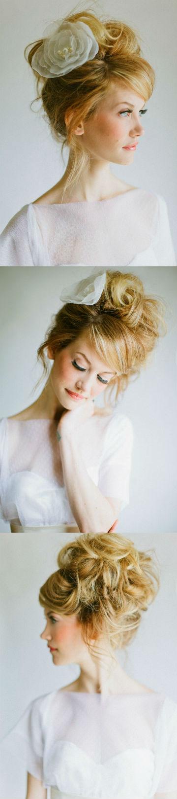 Hochzeit - Romantische Stil Braut Haar mit großen Rosengarten accesorizes