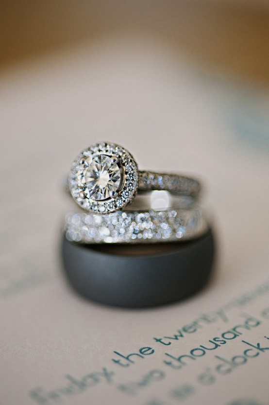 Wedding - Professional Diamond Wedding Ring Photography ♥ Gorgeous Ring Shot 
