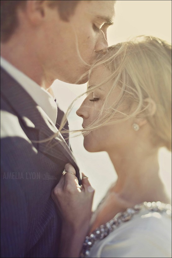 Свадьба - Свадебная фотография поцелуй