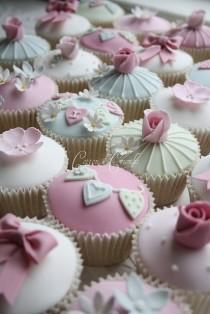 wedding photo -  Creative Cupcakes