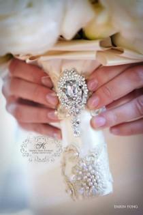 wedding photo - Gorgeous Wedding Flower Bouquet ♥ Crystal Brooch & Satin Ribbon Handle 