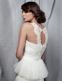 wedding photo - Stunning Lace Open Back Wedding Dress ♥ Santos Costura Bridal 2013 Spring Collection
