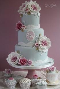 wedding photo - Royale Decadence, mangez le gâteau!