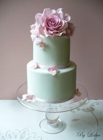 wedding photo - Pink Roses With Hydrangea!