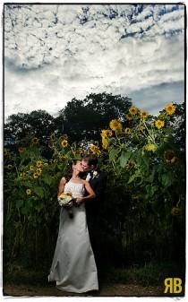 wedding photo - Unten auf dem Bauernhof