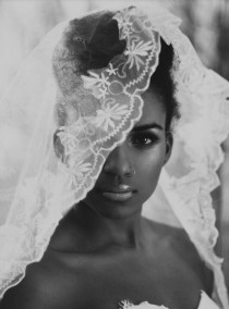 wedding photo - Mantilla Veils Are So Pretty! 