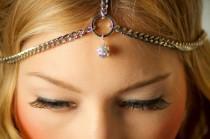 wedding photo - Crystal Circle Rhinestone Charm Chain Headband