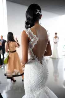 wedding photo - Open back mermaid gown
