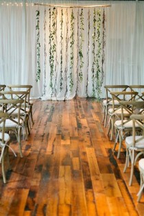 wedding photo - The Prettiest Ceremony Backdrops (Made Entirely Of Greenery!)