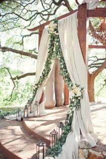 wedding photo - 20 Beautiful Wedding Arch Decoration Ideas