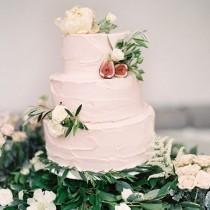 wedding photo - Multilayered Cake