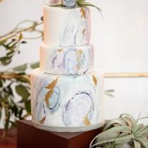 wedding photo - Ruffled Cake