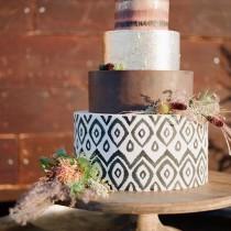 wedding photo - multilayered cake
