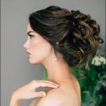 wedding photo - Lovely hairstyle